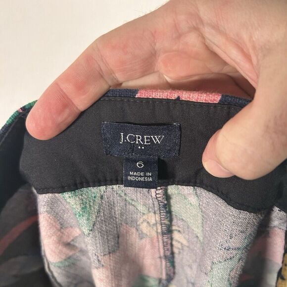 J. Crew Short Women's 6 Blue Pink Floral Side Zip Pockets 100% Cotton - Picture 6 of 7